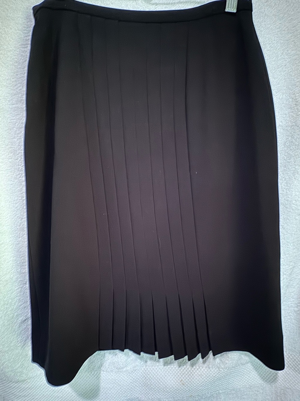 Petite 6 Jones NY black skirt